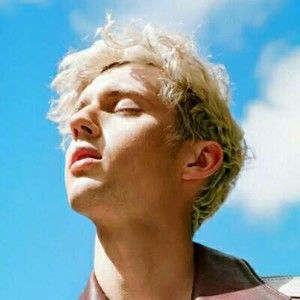 Meet your Posher, Dwayne